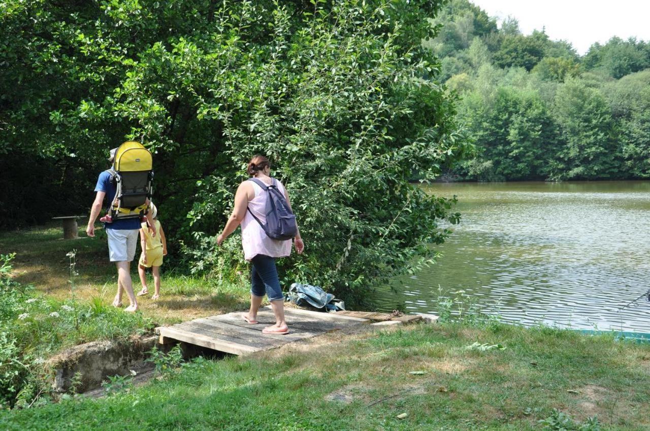 Les Chalets Du Moulin Du Chatain 4 Payzac  Eksteriør billede