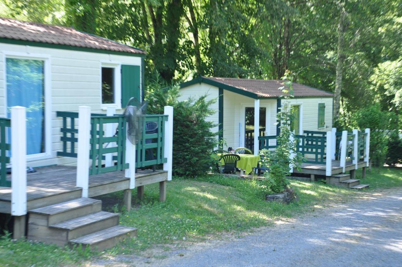 Les Chalets Du Moulin Du Chatain 4 Payzac  Eksteriør billede